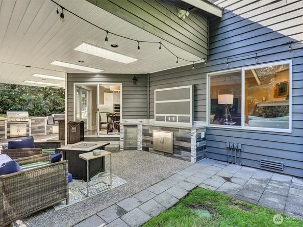 20021 NE 194 Street, Woodinville WA 98077