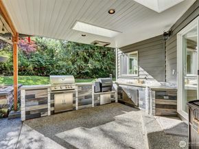 20021 NE 194 Street, Woodinville WA 98077
