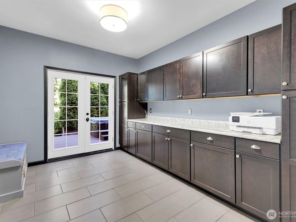 20021 NE 194 Street, Woodinville WA 98077