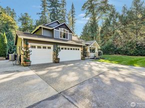 20021 NE 194 Street, Woodinville WA 98077