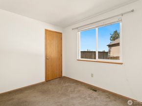13822 SE 163rd Street, Renton WA 98058