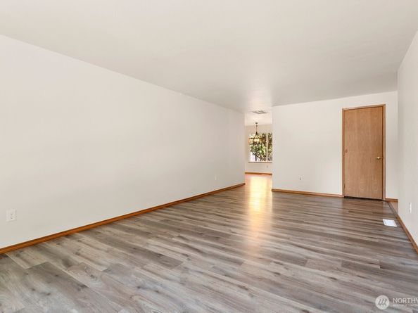 13822 SE 163rd Street, Renton WA 98058