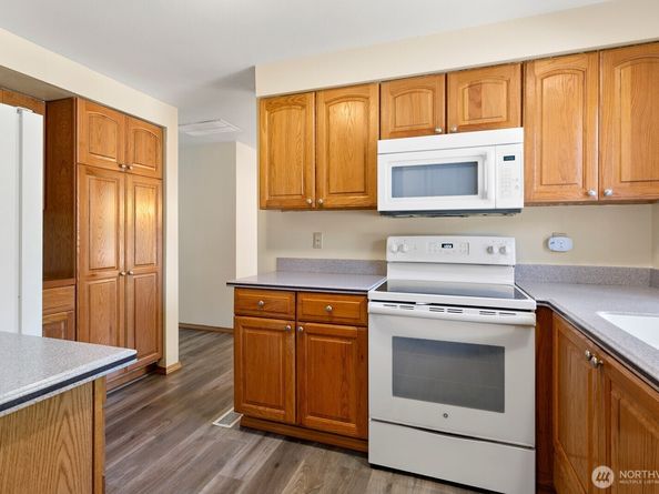 13822 SE 163rd Street, Renton WA 98058