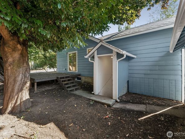 1616 11th Street, Bremerton WA 98337