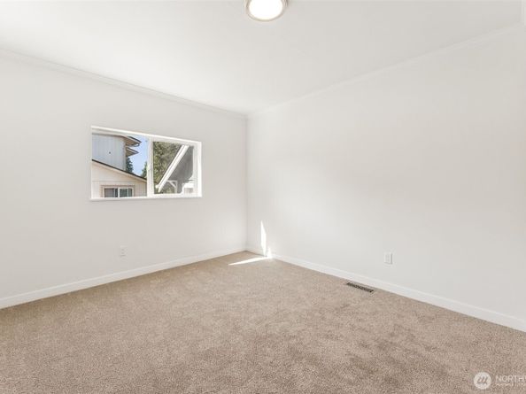 1616 11th Street, Bremerton WA 98337