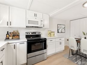 1616 11th Street, Bremerton WA 98337