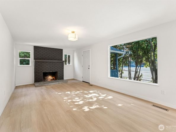 1616 11th Street, Bremerton WA 98337