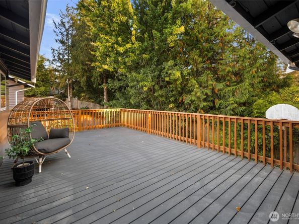 14831 NE 14th Street, Bellevue WA 98007