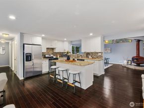 14831 NE 14th Street, Bellevue WA 98007