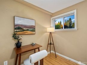 14831 NE 14th Street, Bellevue WA 98007