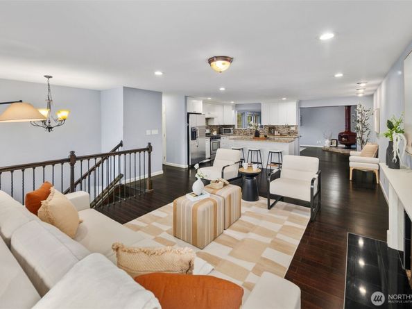 14831 NE 14th Street, Bellevue WA 98007