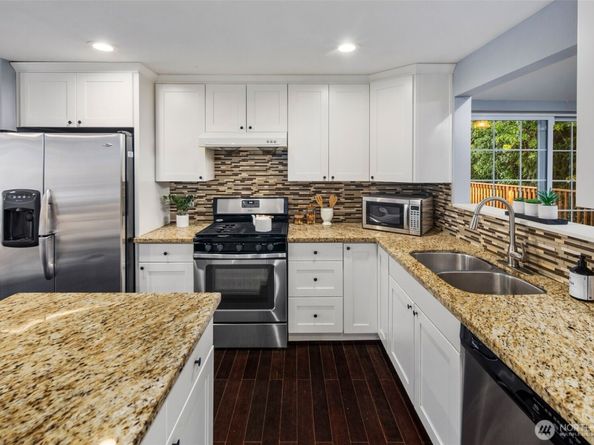14831 NE 14th Street, Bellevue WA 98007