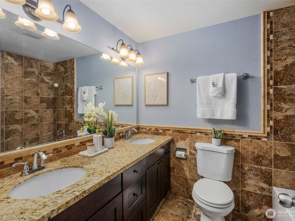 14831 NE 14th Street, Bellevue WA 98007