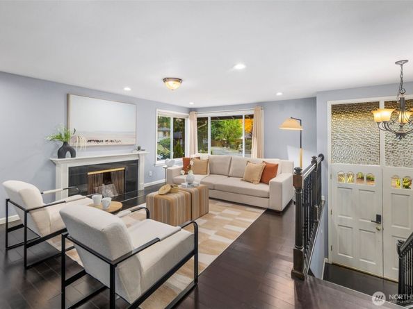 14831 NE 14th Street, Bellevue WA 98007