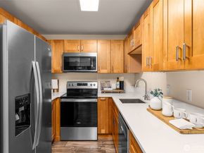 24613 13th Avenue S, Des Moines WA 98198