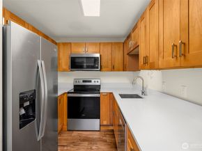 24613 13th Avenue S, Des Moines WA 98198