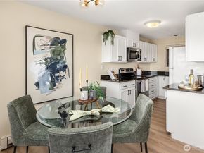717 122nd Avenue NE B1, Bellevue WA 98005