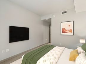 10650 NE 9th Place 521, Bellevue WA 98004