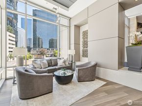 10650 NE 9th Place 521, Bellevue WA 98004