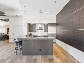 10650 NE 9th Place 521, Bellevue WA 98004