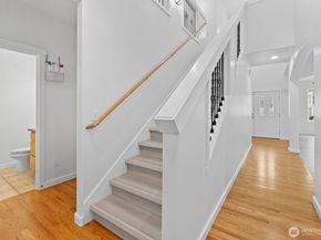 20352 105th Court SE, Kent WA 98031