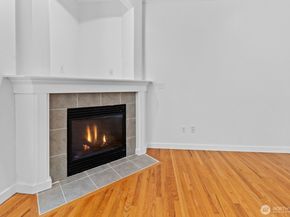 20352 105th Court SE, Kent WA 98031