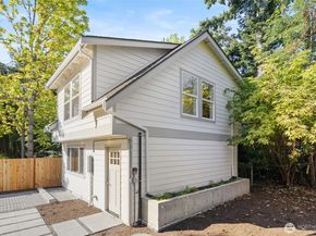 9545 Wallingford Avenue N, Seattle WA 98103