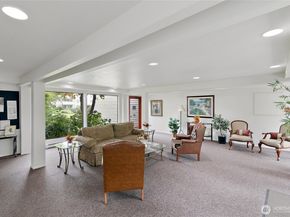 8516 196th Street SW 206, Edmonds WA 98026