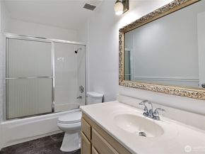 8516 196th Street SW 206, Edmonds WA 98026