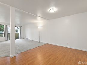 8516 196th Street SW 206, Edmonds WA 98026