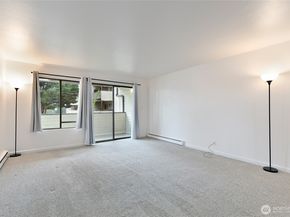 8516 196th Street SW 206, Edmonds WA 98026