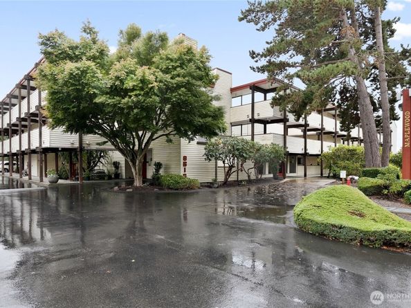 8516 196th Street SW 206, Edmonds WA 98026