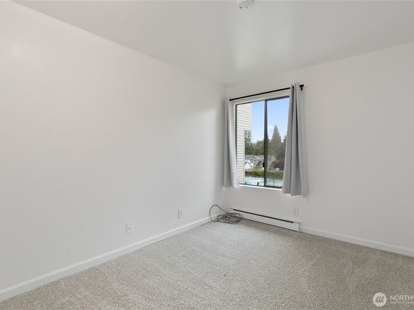 8516 196th Street SW 206, Edmonds WA 98026