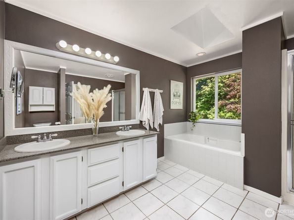 5960 Old Mill Road NE, Bainbridge Island WA 98110