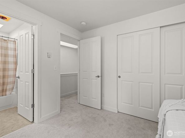 12311 Roosevelt Way NE B, Seattle WA 98125