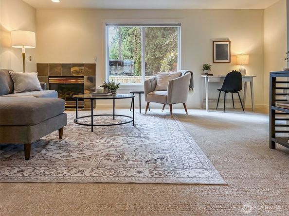 12311 Roosevelt Way NE B, Seattle WA 98125