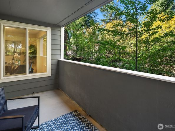 17417 Ashworth Avenue N 203, Shoreline WA 98133