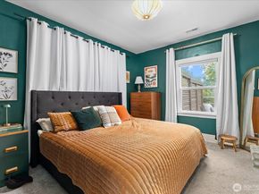 4738 4th Avenue NE, Seattle WA 98105