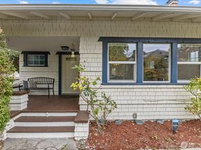 4738 4th Avenue NE, Seattle WA 98105