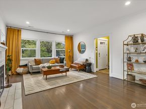 4738 4th Avenue NE, Seattle WA 98105