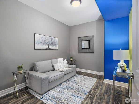 323 Lind Avenue NW, Renton WA 98057