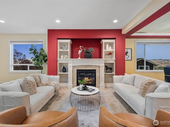 323 Lind Avenue NW, Renton WA 98057