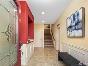 323 Lind Avenue NW, Renton WA 98057