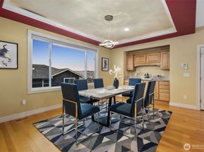 323 Lind Avenue NW, Renton WA 98057