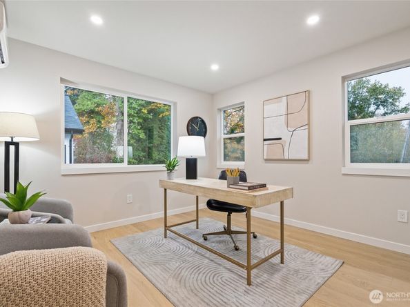 12426 NE 90th Street, Kirkland WA 98033