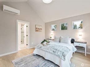 12426 NE 90th Street, Kirkland WA 98033