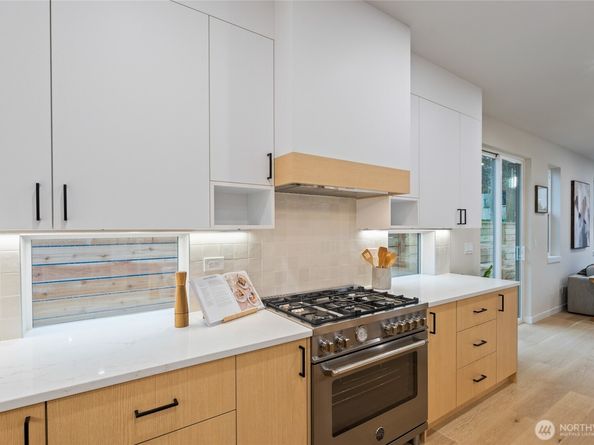 12426 NE 90th Street, Kirkland WA 98033