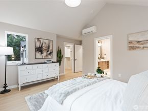 12426 NE 90th Street, Kirkland WA 98033