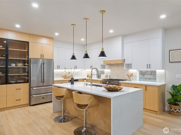 12426 NE 90th Street, Kirkland WA 98033