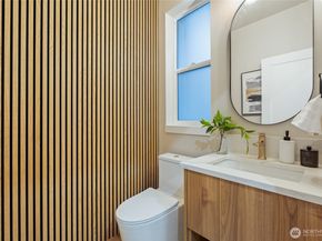 12426 NE 90th Street, Kirkland WA 98033